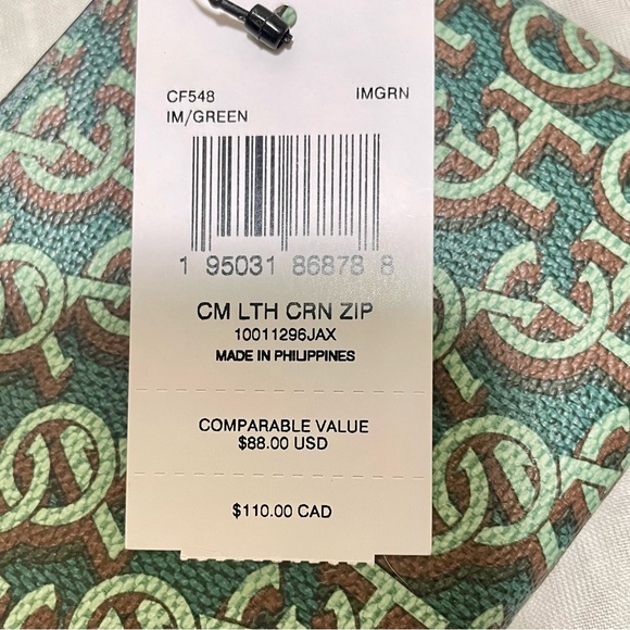 Coach Corner Zip Green Geo Patterned Wristlet, NWT - Picture 4 of 12